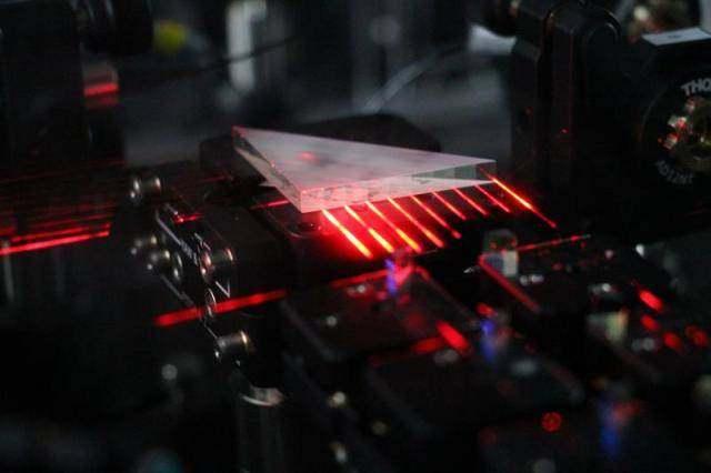 中国的世界首台量子计算机，到底有多厉害？